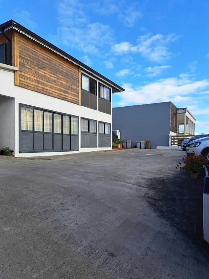 Appart A La Res Andy Accueillant 1 A 5 Pers Arrive Autonome , 2 Places De Parking Dans La Cour Devant La Maison Saint-Denis Exterior foto